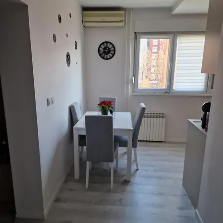 Apartman Roni Zagreb Exterior photo