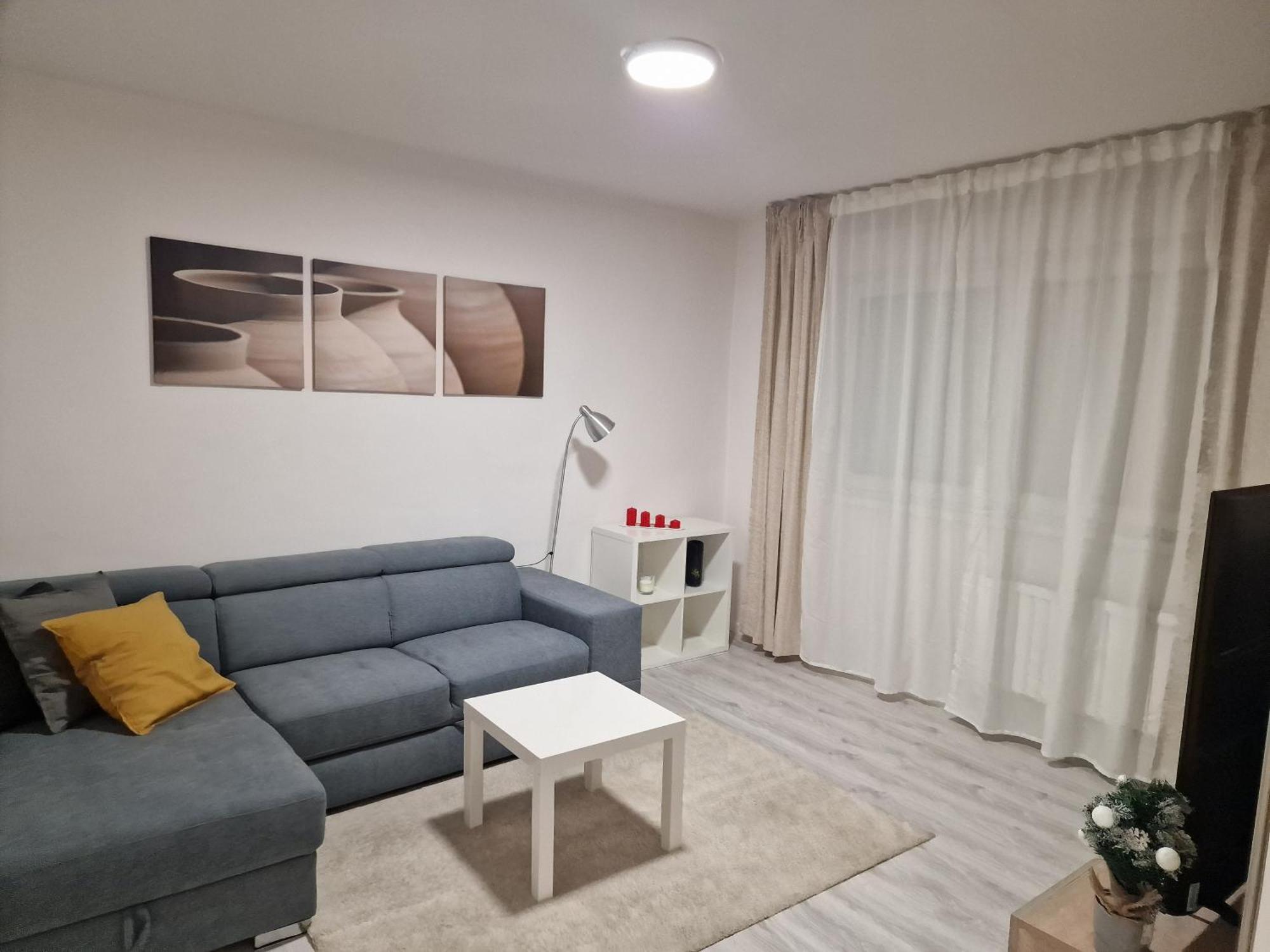 Roni Zagreb
